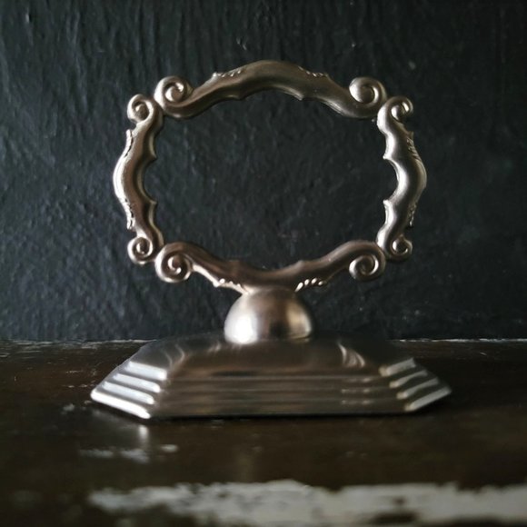 Pair of Southern Living Napkin Rings, Redmont Heirloom Place Card Napkin Rings - Picture 6 of 7